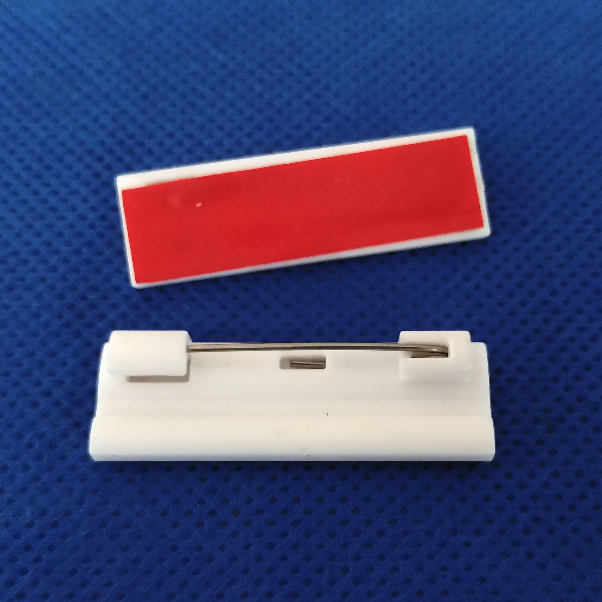 kim nhựa gắn thẻ tên, kim nhựa gắn huy hiệu