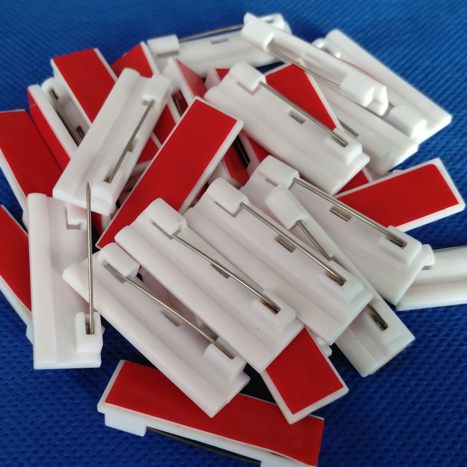 kim nhựa gắn thẻ tên, kim nhựa gắn huy hiệu